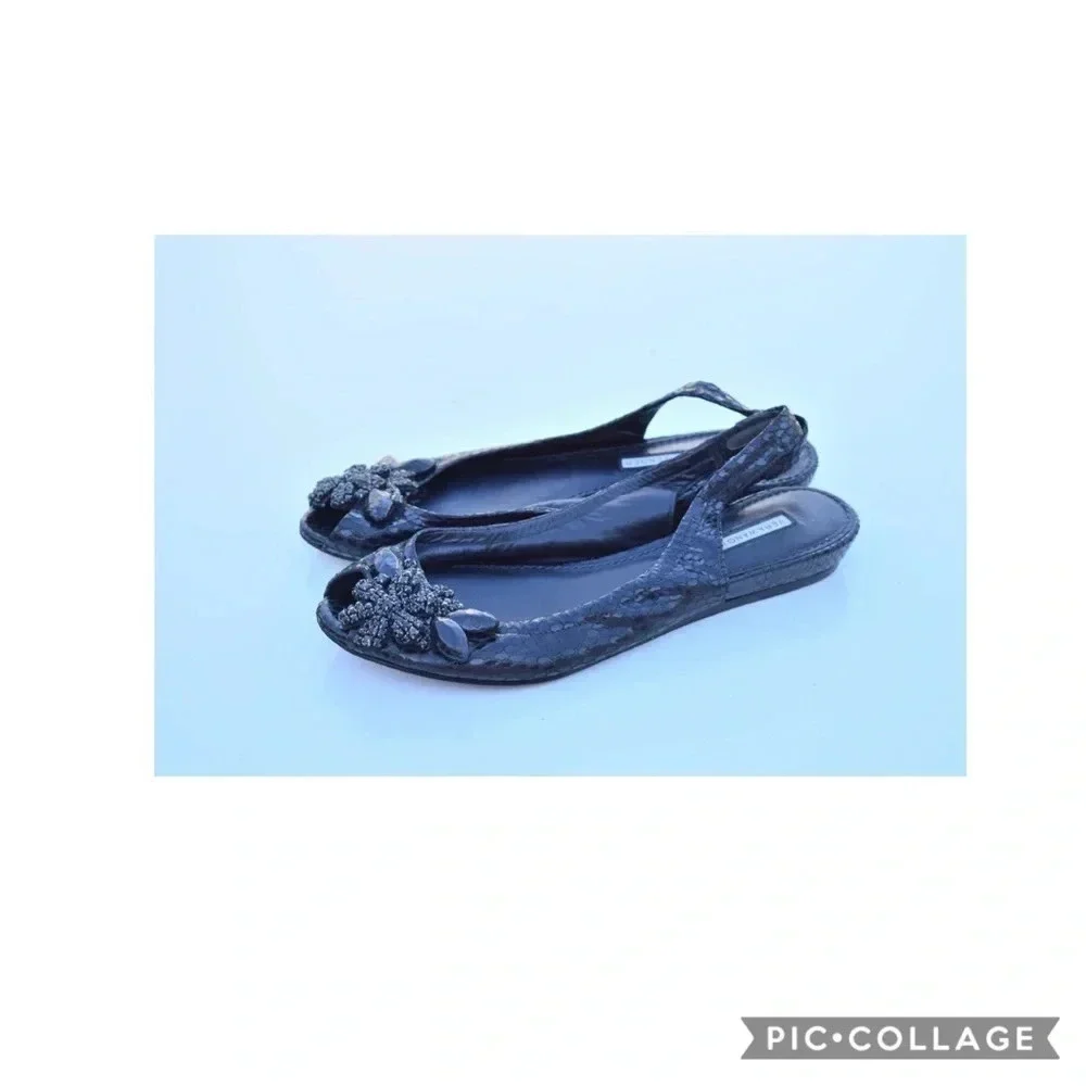 Vera Wang Lavender label sling back shoes